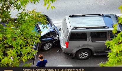 Ali nesreča v službenem vozilu spada pod delovno nesrečo?
